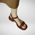 Shoes > Sandals : Evelyn | Sophisticated Flat Sandals in Brown van Cow Clothing