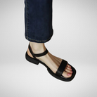 Shoes > Sandals : Evelyn | Sophisticated Flat Sandals in Black van Cow Clothing