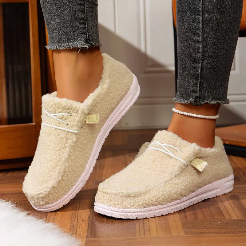 Luna | Cozy Teddy Slippers – warm feet, all-day cozy