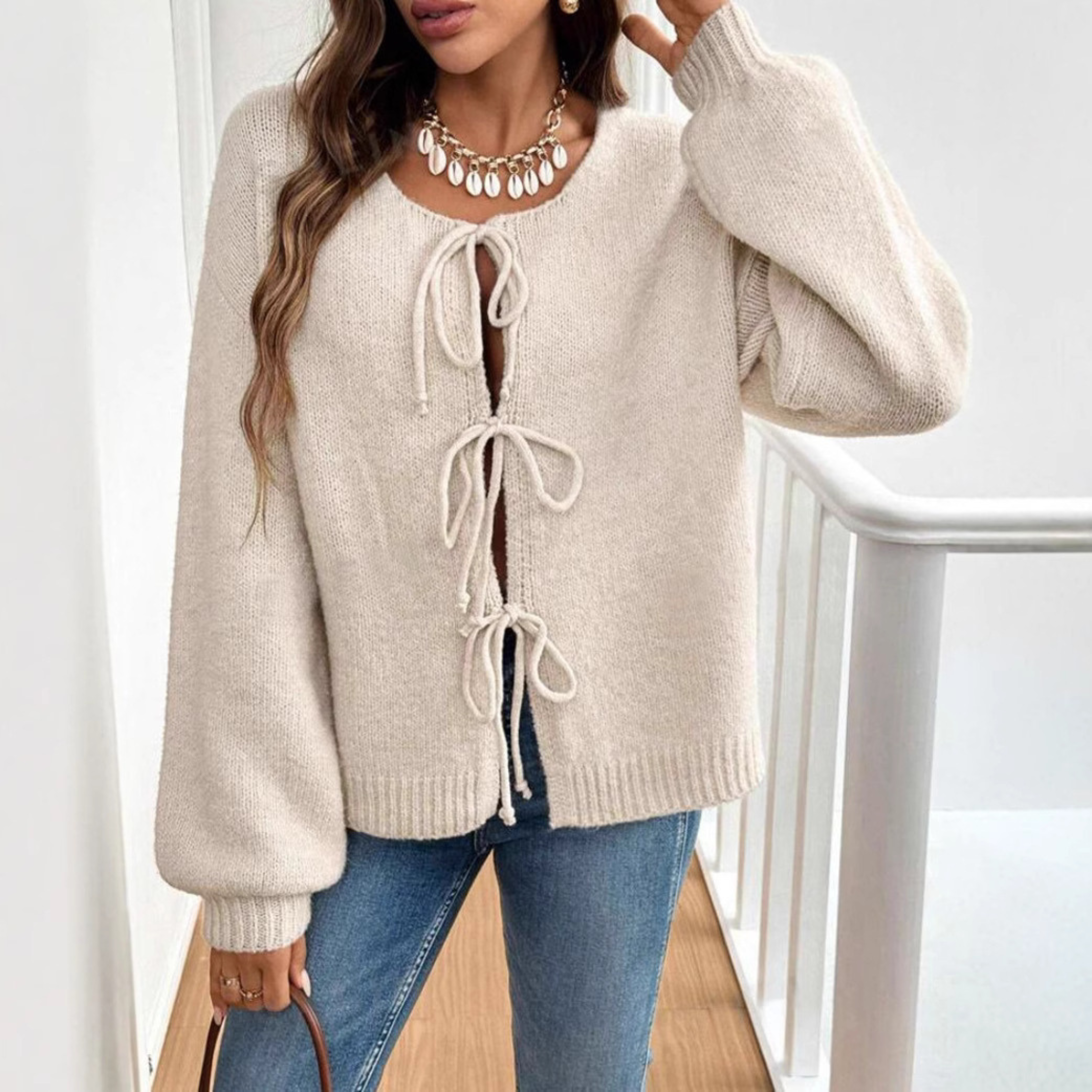Elegant Tie-Front Cardigan with Long Sleeves and Round Neck