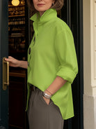 TOP : Rosaline™ | Statement Button Stand Collar Blouse in van Paper Favor