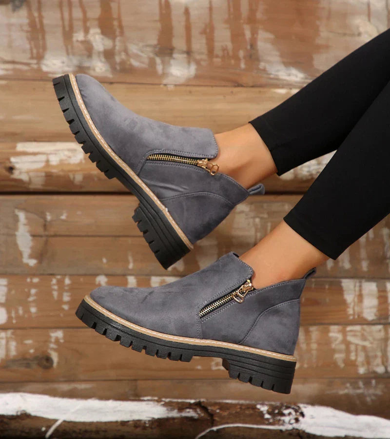 : Alessia - Women's Ankle Boots in Gray van Paper Favor