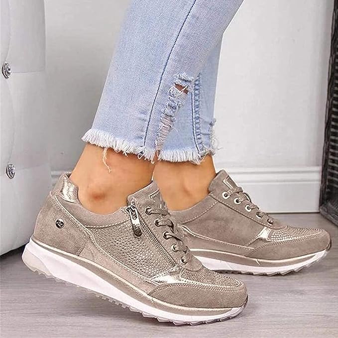: Ginette - Zip-Up Orthopedic Sneakers in Beige van Paper Favor