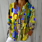 Blouse : Catalina | Vibrant Artistic Button-Up Blouse in van DUUWE