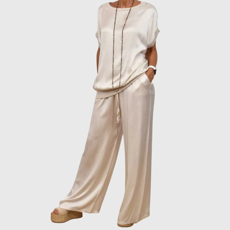 Clothing > Sets : Kayla™ | Elegant Two-Piece Set in White van Paper Favor
