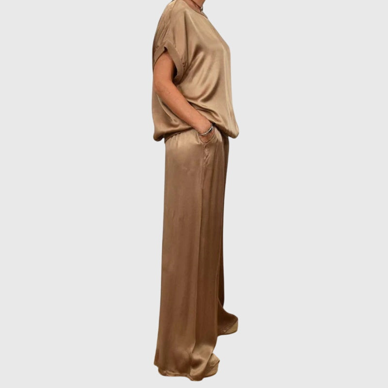 Clothing > Sets : Kayla™ | Elegant Two-Piece Set in van Paper Favor