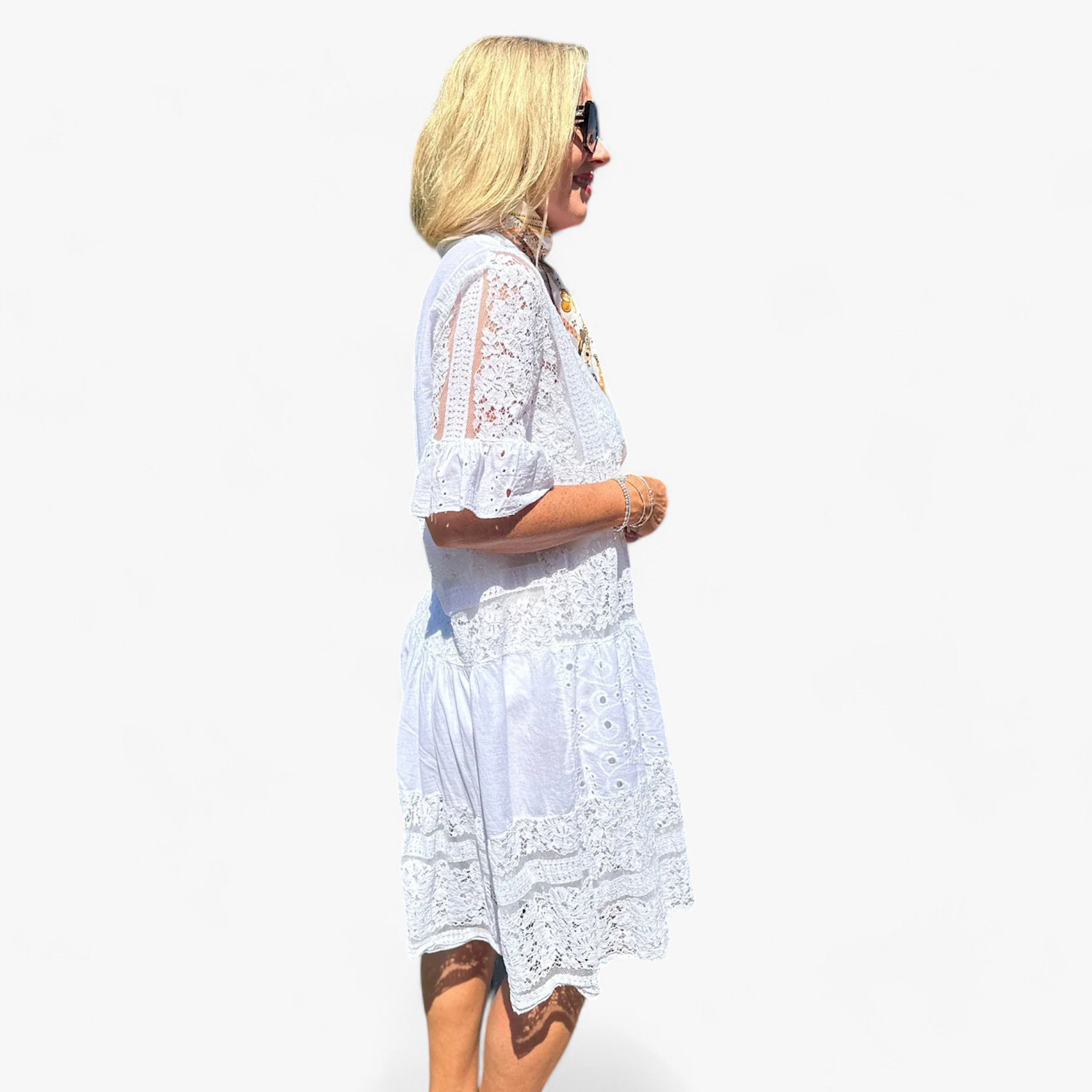 Adele | Lace Dress – Modern elegance with fine details