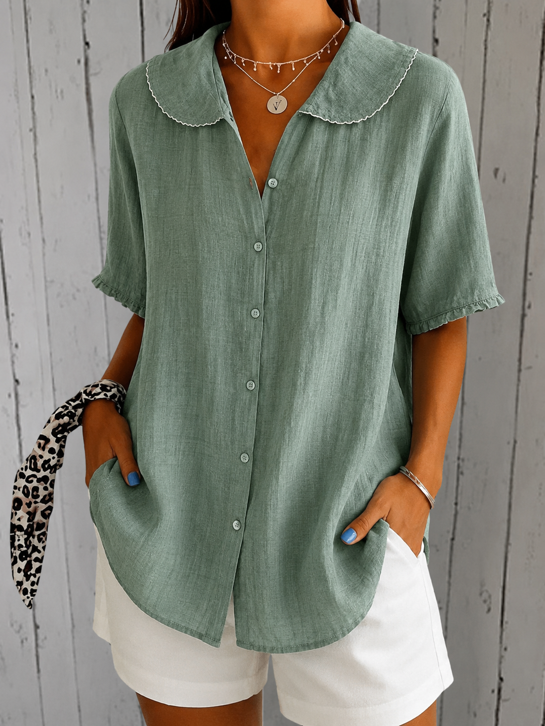 #1222 Khloe : Khloe | Elegant Blouse in Green van DUUWE