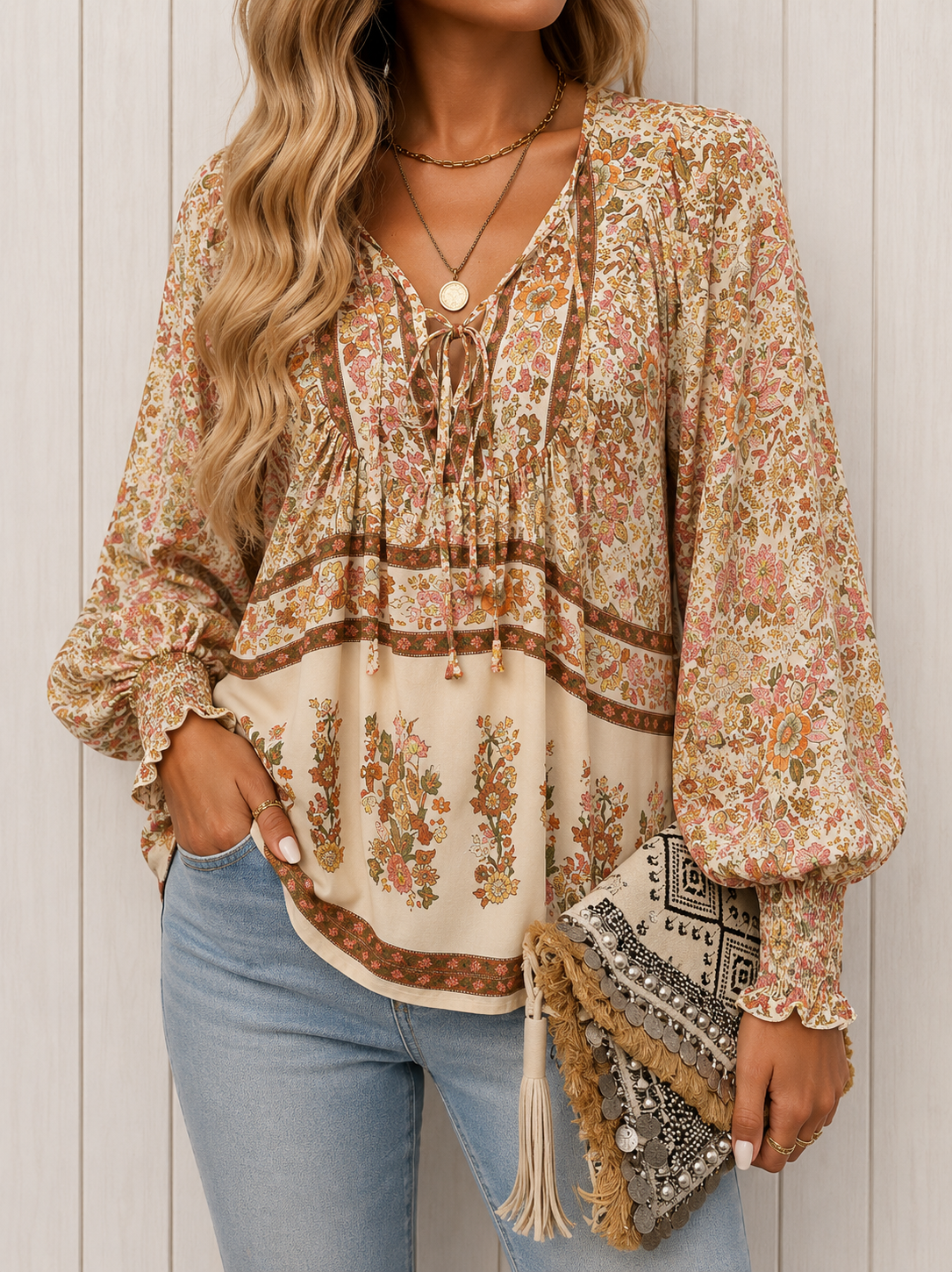 Clothing > Blouses : Audry™ | Elegant Blouse in Apricot van DUUWE