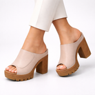 : Mizella | Platform Heels in Beige van Cow Clothing