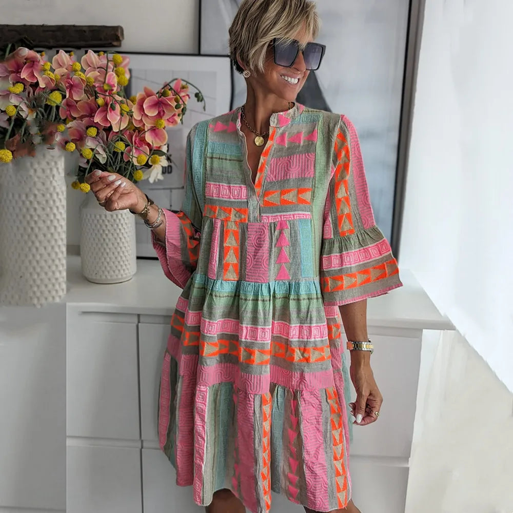 Clothing > Dresses : Lucy | Patterned Flowing Midi Dress in van Paper Favor