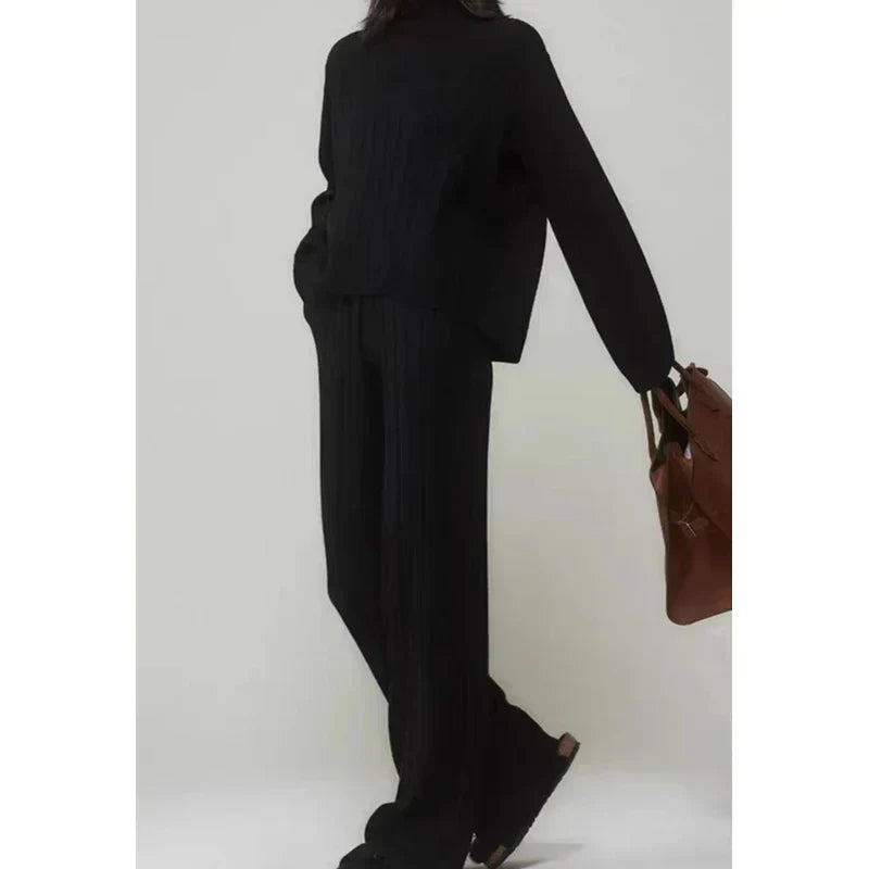 Nora - Comfortable lounge set with elegant design