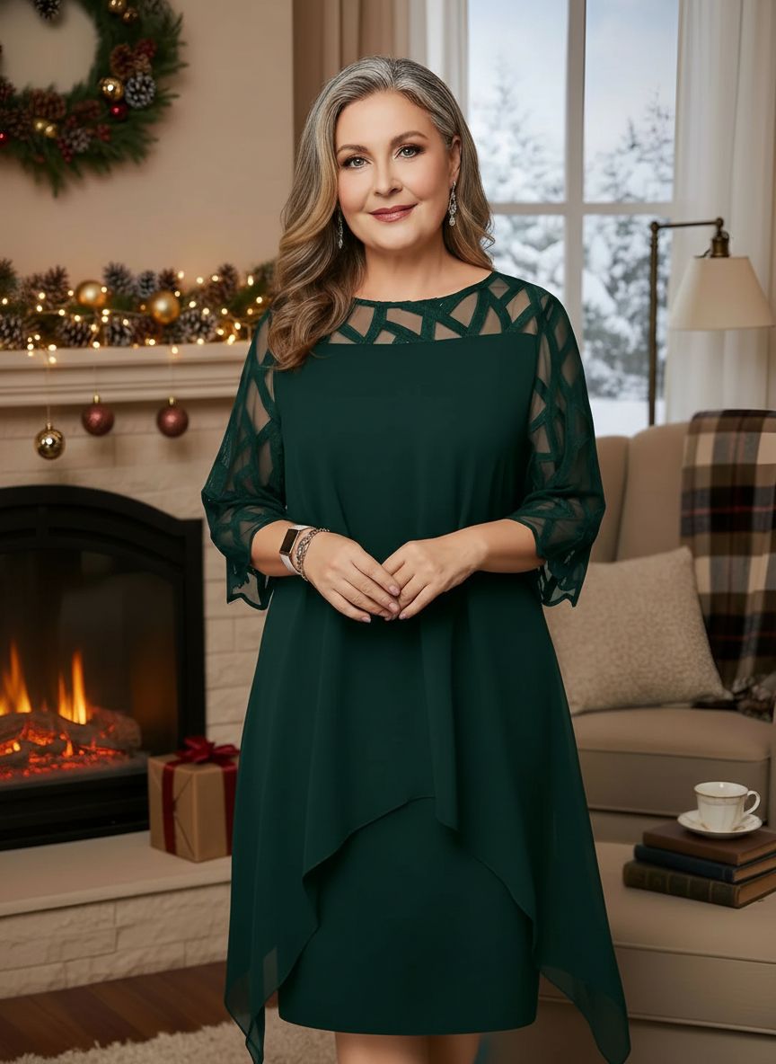 : Josephine™ Elegant Lace Dress in Green van Paper Favor