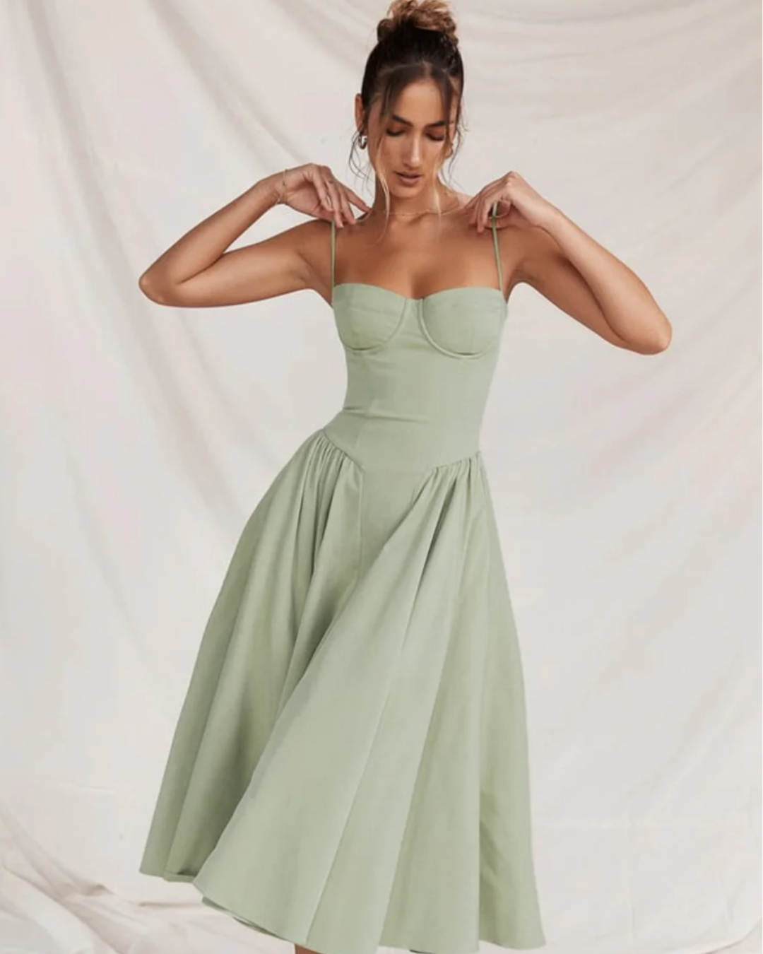 Women's Briallen Fresh Structured Dress - Sleek, Modern Silhouette