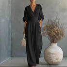 : Risel - Jumpsuit to Feel Comfortable and Polished on Your Day. in Black van Paper Favor