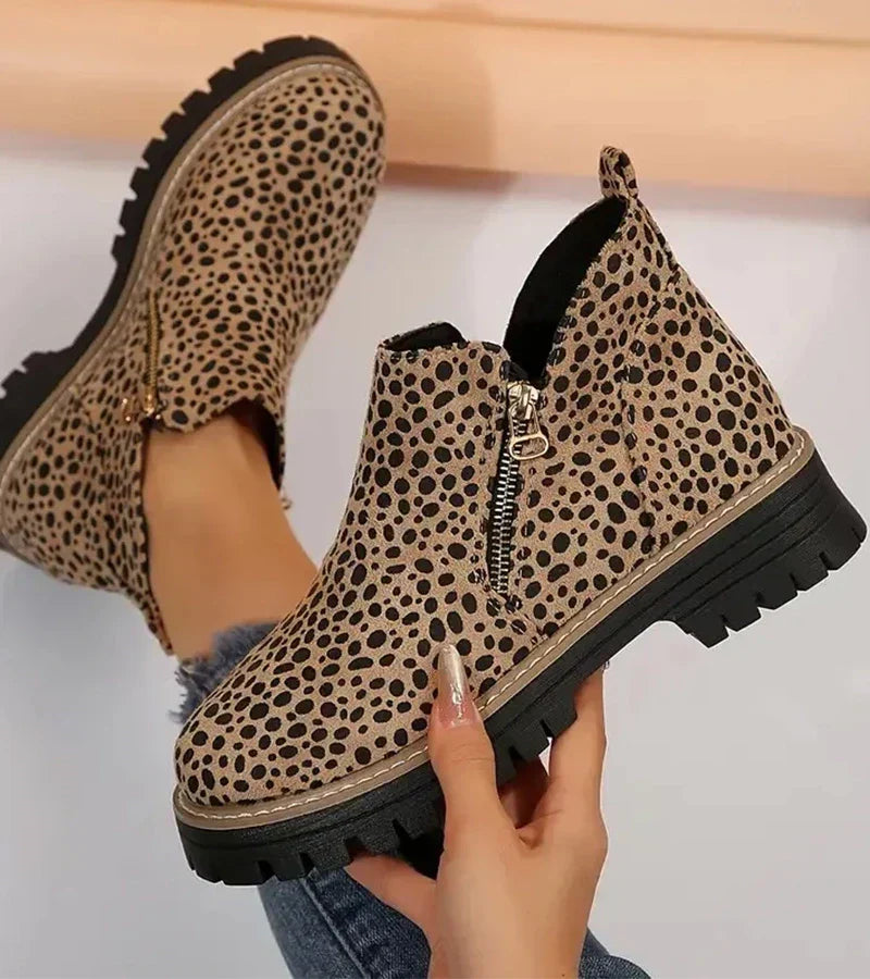 : Alessia - Women's Ankle Boots in Leopard van Paper Favor