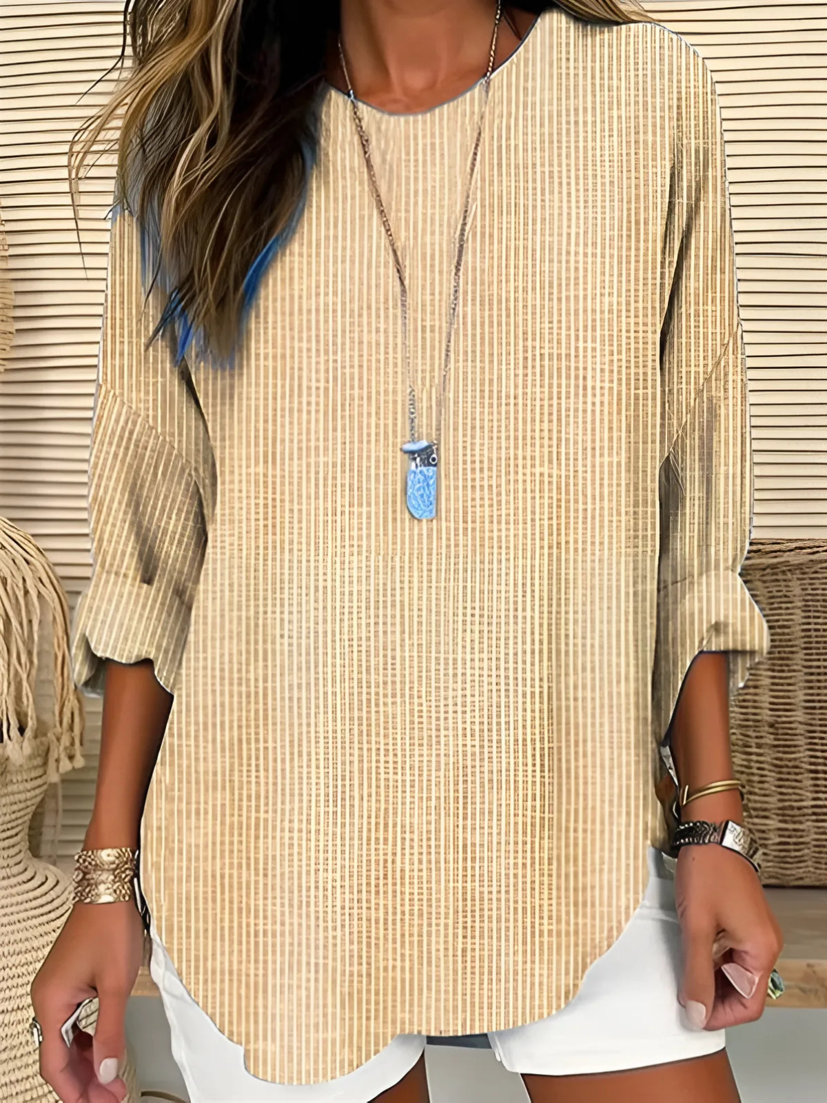 Blouse : Jessa | Trendy Striped Blouse in Khaki van Paper Favor