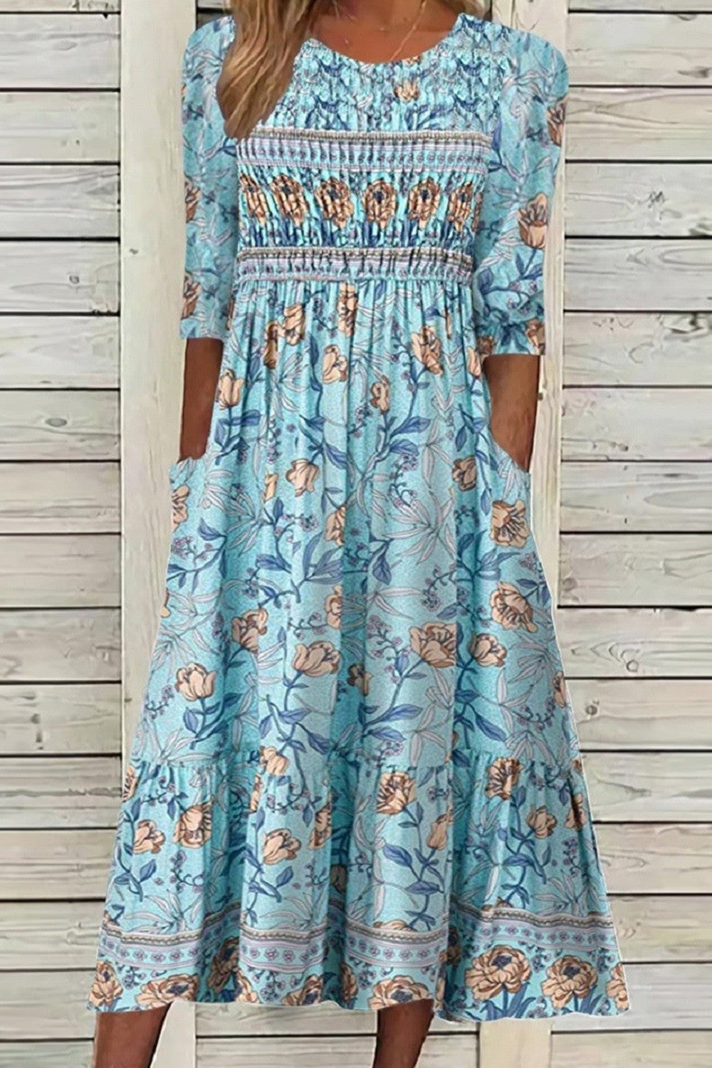 Dress : Brynn | Petal Muse Dress in Blue van Paper Favor