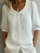 Clothing > Blouses : Kayleigh | Light floral blouse natural elegance in White van Cow Clothing