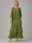 : Lara™ | Elegant Flowing Maxi Dress in Dark Green van Paper Favor