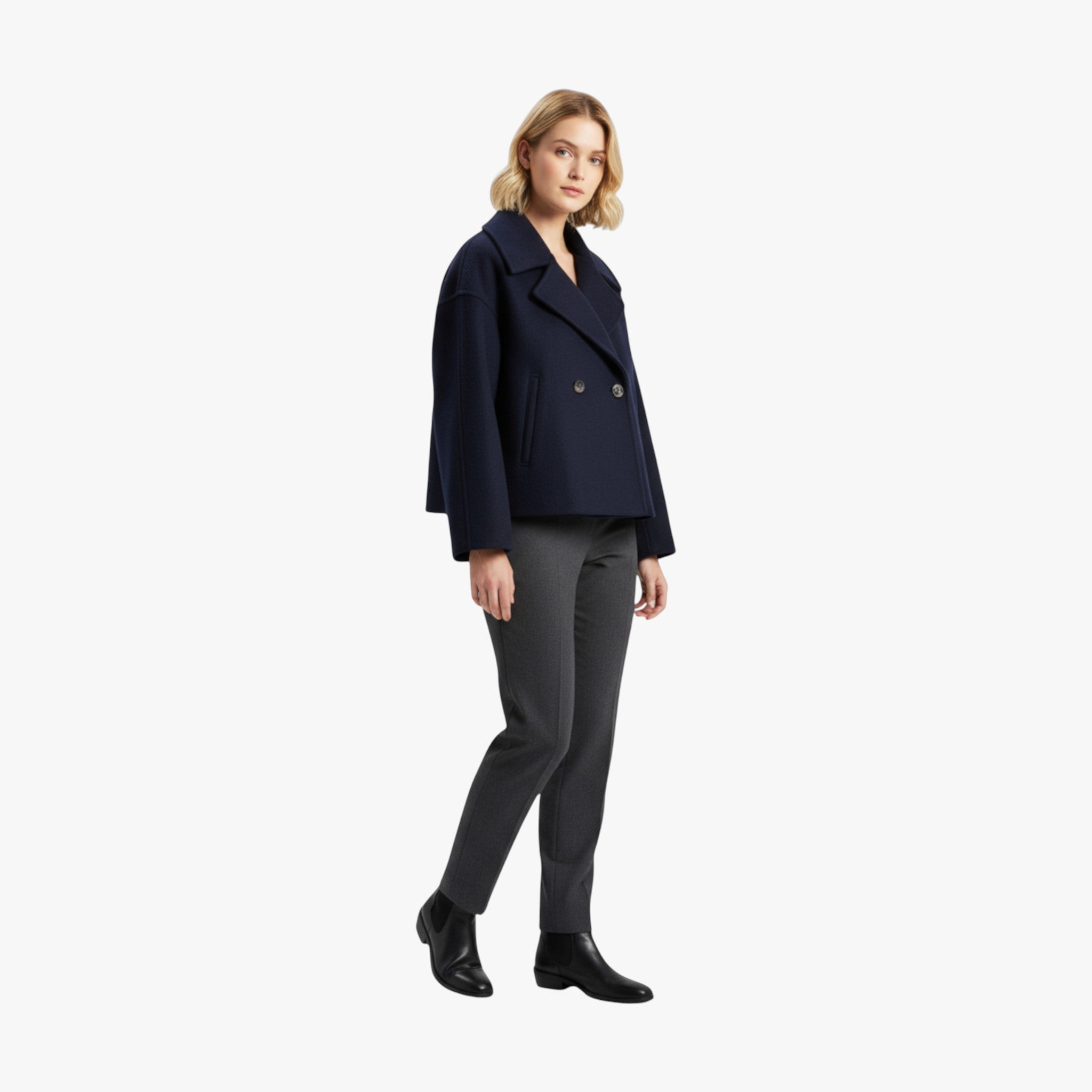 Short Jacket – Elegant Warmth